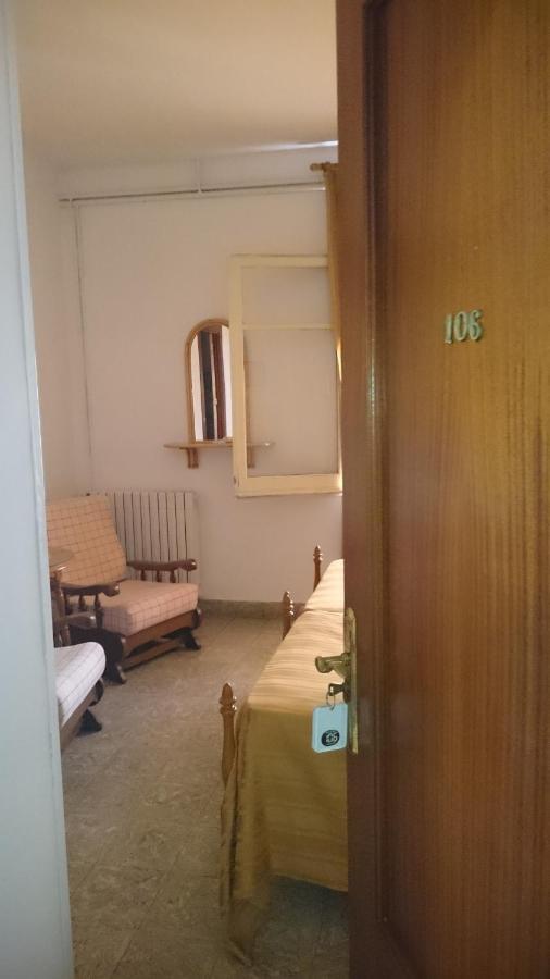 Hotel Tonet (Adults Only) Tossa de Mar Quarto foto